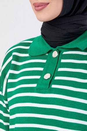 Зеленый женский трикотажный свитер с прямым рубашечным воротником — 23784