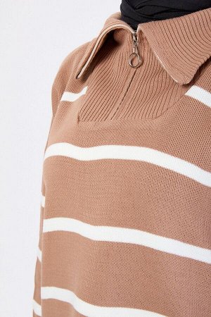 Однотонный женский свитер из норкового трикотажа с высоким воротником — 24132
