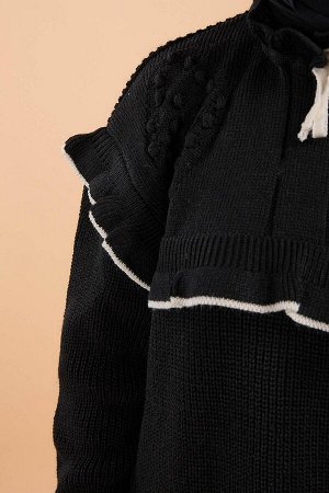 Черный женский трикотажный свитер без принта с полуводолазкой — 23889