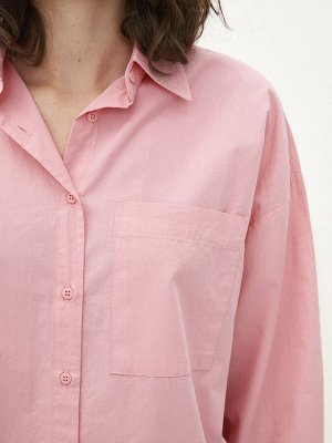 Простая женская рубашка из поплина большого размера с застежкой спереди и длинными рукавами