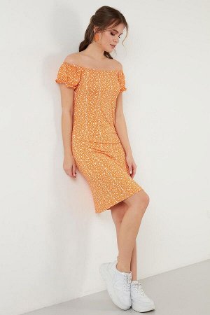Платье с воротником «Кармен» с цветочным узором 5863700