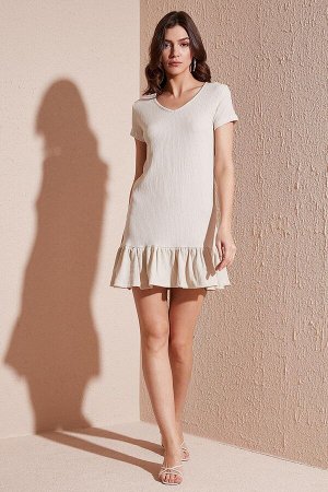 Мини-платье стандартного кроя с V-образным вырезом и запахом, оборками 5865071