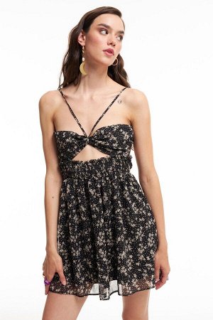 Мини-платье со сборкой на талии и цветочным принтом, черное