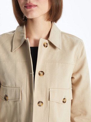 Обычная укороченная женская куртка с длинным рукавом с рубашечным воротником