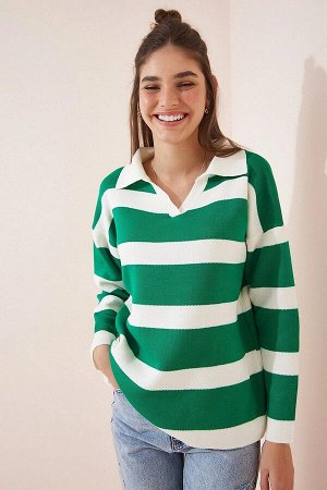 Женский зеленый вязаный свитер в полоску с v-образным вырезом и воротником-поло оверсайз HZL23W-BD1101081