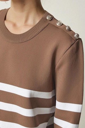 Женский норковый свитер в белую полоску с круглым вырезом и плечами HZL24W-BD1102081