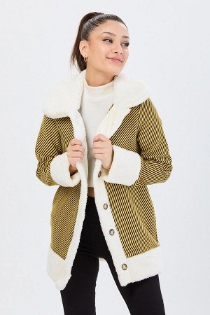 Женская желтая куртка с прямым воротником — 13095