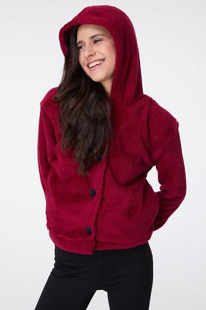 Женская бордово-красная куртка с прямым воротником и капюшоном — 13047