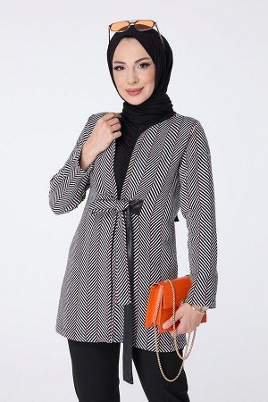 Однотонная женская куртка среднего оранжевого цвета — 13031