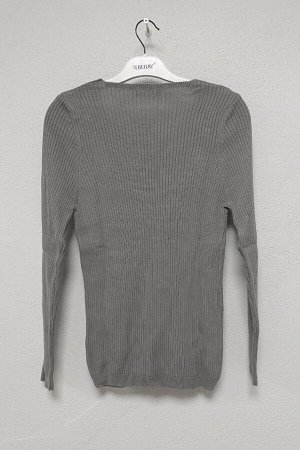 Женский серый вязаный свитер в рубчик с квадратным вырезом