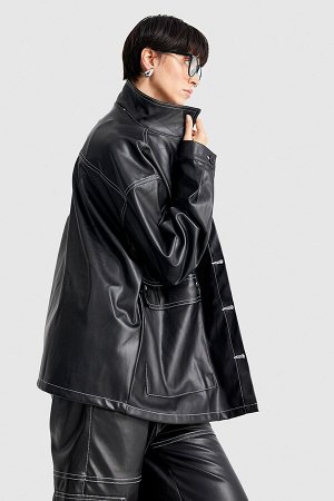 Женская черная куртка оверсайз из искусственной кожи с контрастной прострочкой