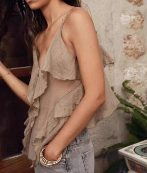 ZARA ТОП на БРЕТЕЛЯМИ