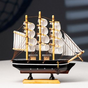 Сувенирная модель корабля «Ардова»