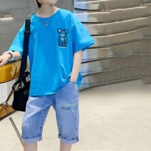 Летний комплект для мальчика: футболка с принтом + джинсовые шорты, синий