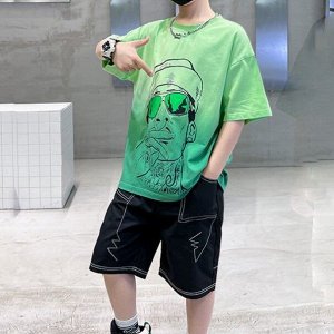 Летний комплект для мальчика: яркая футболка с принтом + шорты, зеленый/черный