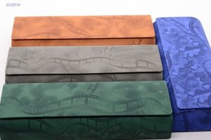 Футляр для очков D-Магнит-2-5 (150x58x28 мм)