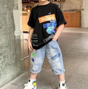 Летний комплект для мальчика (футболка + джинсовые шорты), с принтом, черный/голубой