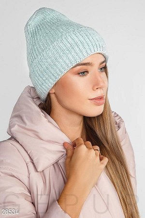 Теплая зимняя шапка