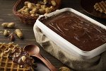 Молочный шоколад с орехами 300гр