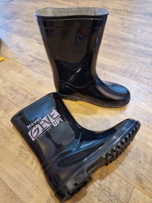 Сапоги резиновые р.35. Стопа 21 см