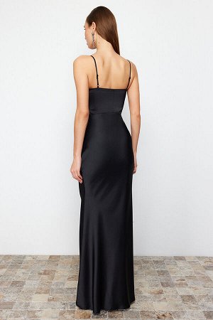 Черное облегающее атласное длинное вечернее вечернее платье с тканым лифом и деталями