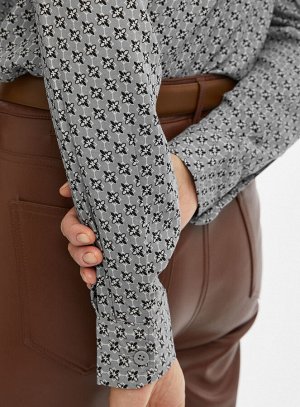 Блузка базовая из вискозы