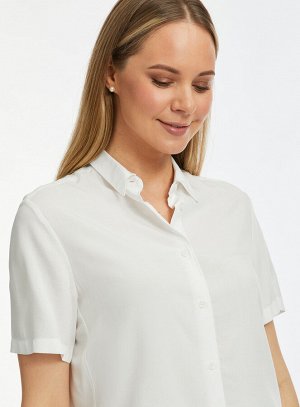 Блузка вискозная с короткими рукавами