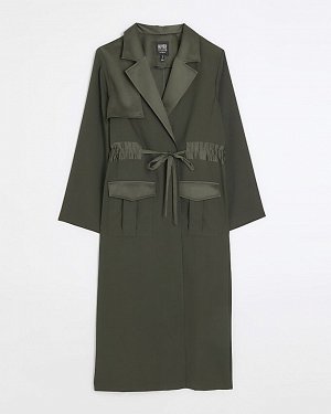 Длинное пальто-пыльник цвета хаки из атласа с поясом