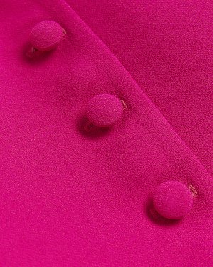 Розовый жилет на пуговицах спереди