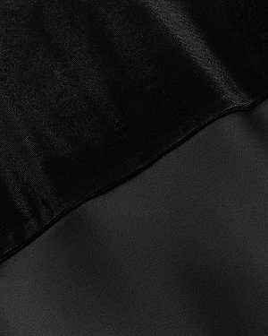 Черное бархатное облегающее платье миди