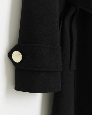 Миниатюрное черное пальто с запахом и поясом