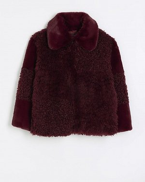 Красное пальто из искусственного меха в стиле пэчворк