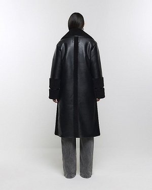 Черное длинное пальто из овчины