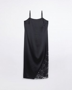 Черное кружевное платье-комбинация