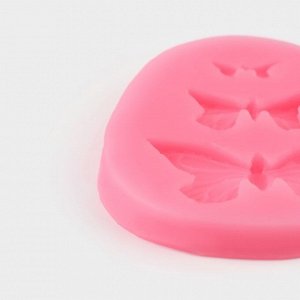 Молд для заливки «Бабочки», силикон, 7,5x6x1 см, розовый
