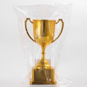 Кубок 094, наградная фигура, золото, подставка пластик, 19,2 х 11,5 х 8 см.