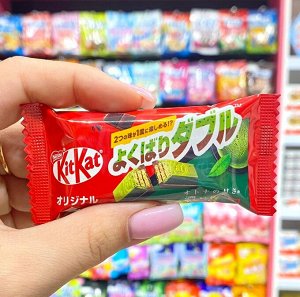 Шоколад Kit Kat  двойной вкус классический и чай матча 11.6 гр Японские сладости