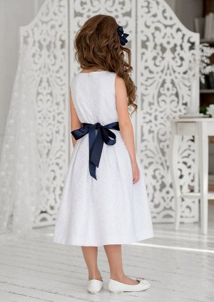 Ажурное двухслойное платье, цвет бел.синий