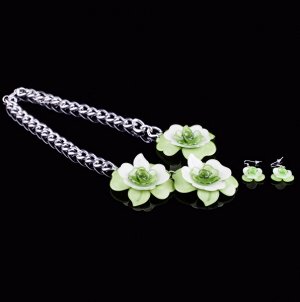 Комплект украшений подвеска + серьги " Fashion Jewelry " зеленый цветы