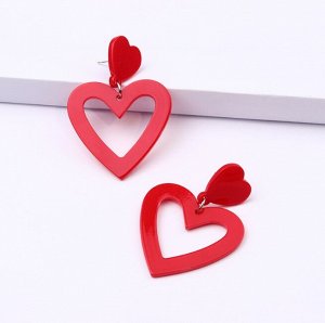 Серьги пластиковые сердечки красные