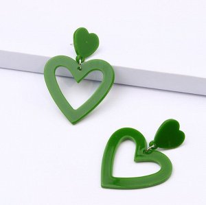 Серьги пластиковые сердечки темно-зеленые