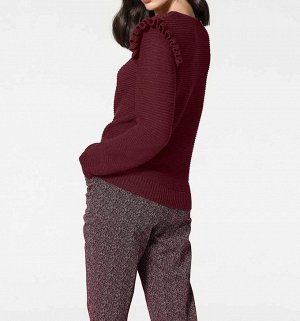 1к Rick Cardona  Пуловер, бордовый  Удобная экстравагантность женственного пуловера с красивыми плечами и игривой отделкой с рюшами. Подчеркивающая фигуру форма с красивым круглым вырезом горловины, д