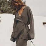 КИМОНО ИЗ РЕЛЬЕФНОЙ ТКАНИ С ДЕТАЛЬЮ ВНАХЛЕСТ, ТЕМНО-СЕРЫЙ | 5427/743