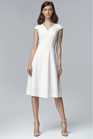 Nife Платье NIFE S60  нужный цвет пишем в примечании к заказу (фуксия;экрю;черный)  60% полиэстер, 35% вискоза, 5% эластан