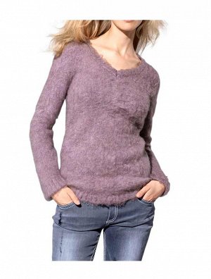 1к Пуловер, лаванда  Heine - Best Connections Пушистый стиль красивого цвета. Непринужденный пуловер с треугольным вырезом. Края резиночной вязкой. Обрамляющая фигуру форма. Длина ок. 68 см. Мягкий тр