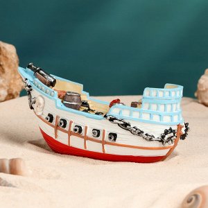 Сувенирная модель корабля «Пиратское судно», фигурка полистоун, 14x6x7 см