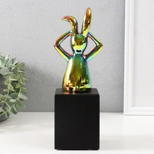 Фигурка керамика «Кролик держит ушки», зелёный хамелеон 7.8x10x27 см