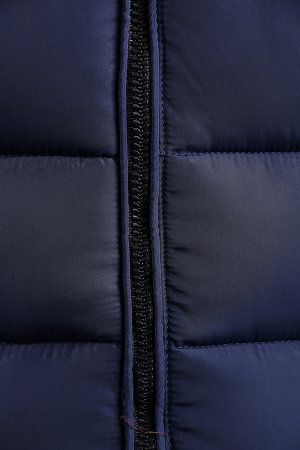 Куртка Длина изделия: Куртка, капюшон на молнии (отстёгивается). Модель прекрасно подойдет для формирования повседневного гардероба.
