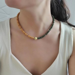 Чокер из вулканита, зелёные + оранжевые оттенки