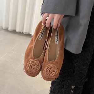 Балетки с декором в виде объемного цветка, коричневый
